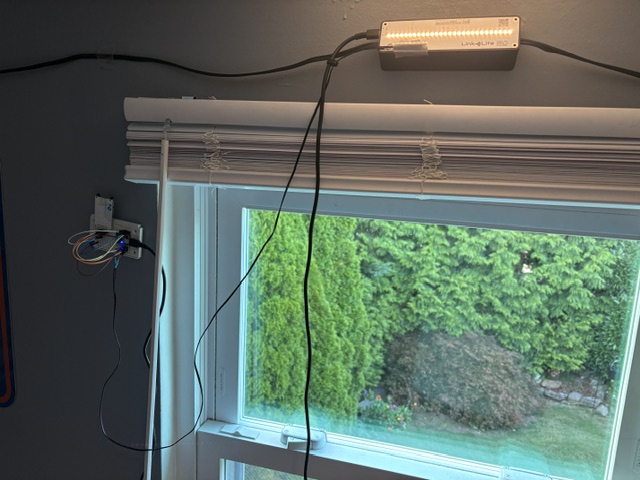 A photo of the temperature logging setup.